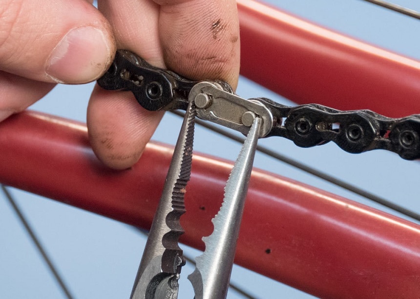 How to Put a Chain on a Mountain Bike - Step-by-Step Guide