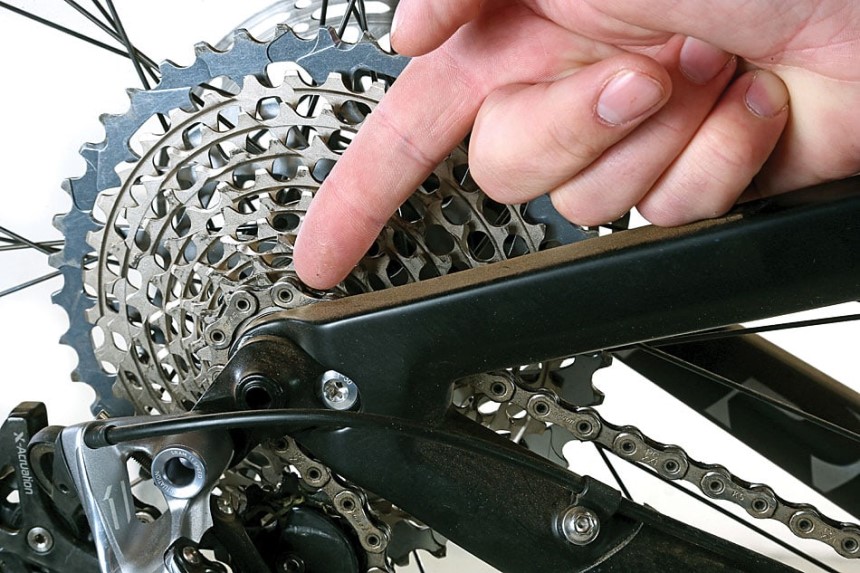 How to Install a Rear Derailleur and Remove the Old One