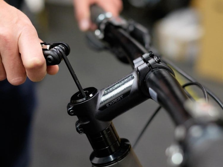 How to Raise Handlebars on a Road Bike - Choose the Most Comfortable Position!