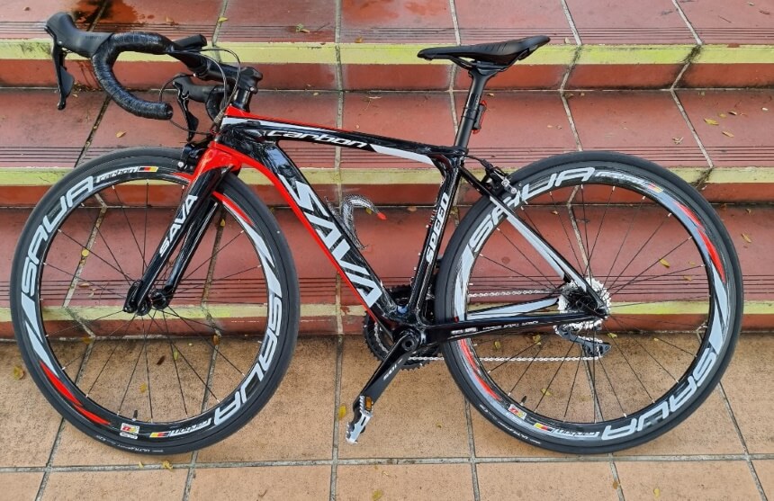 12 Best Road Bikes Under $2000 for a Luxurious Experience