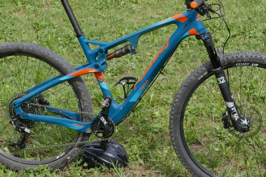 Carbon vs. Aluminum Mountain Bike Frames: Strength, Durability, and Density