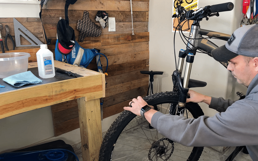 How to Bleed Shimano Brakes: the Complete Guide for Enthusiasts