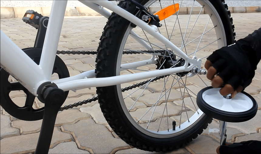 How to Put Training Wheels on a Bike: How Should They Fit?