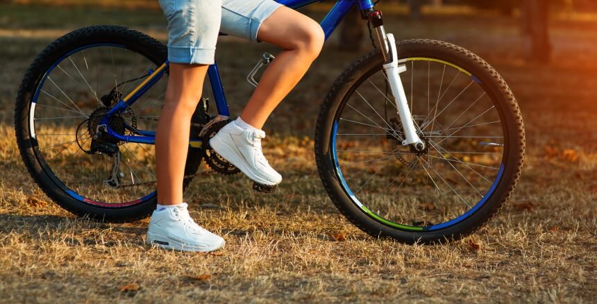 Can Women Ride Men's Bikes? Closer Look Into Frame Design!
