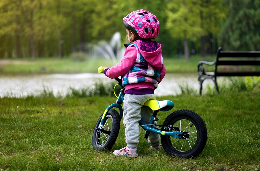 How to Teach a Kid to Ride a Bike? Tips to Engage Your Child