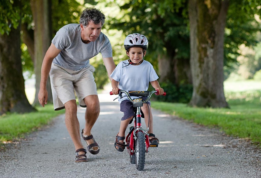 How to Teach a Kid to Ride a Bike? Tips to Engage Your Child