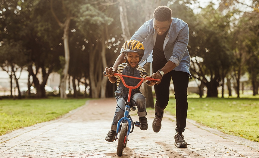 How to Teach a Kid to Ride a Bike? Tips to Engage Your Child
