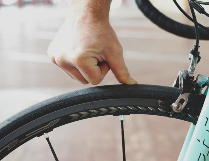 Hybrid Bike Tire Pressure: What Is It and How to Keep It Right?