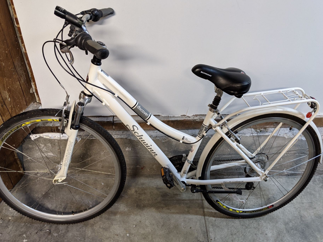 Schwinn Discover Hybrid Bike for Men and Women Review