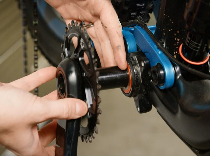 How to Fix a Bike Chain that Keeps Falling Off: Reasons and Solutions