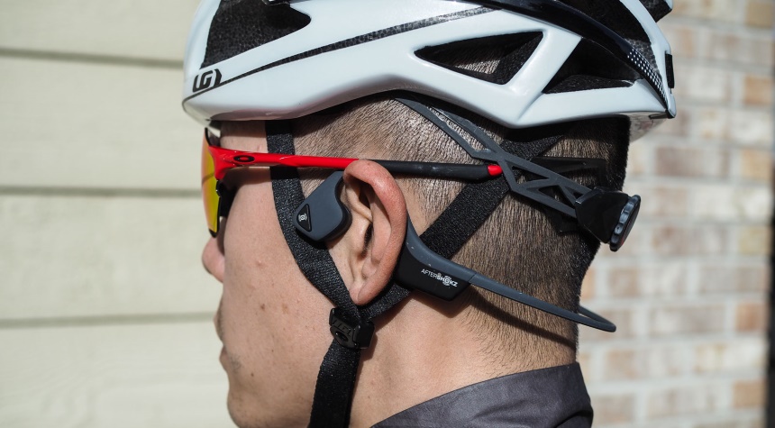 Cycling with Headphones: Should You Wear Headphones While Biking?