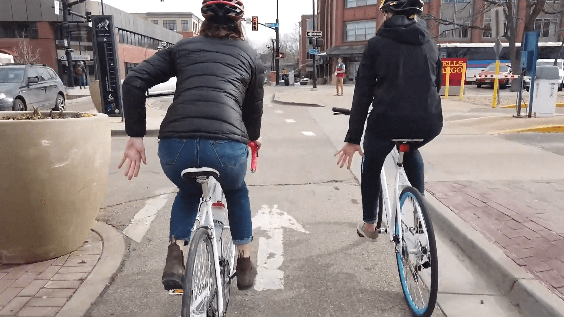 Essential Bike Hand Signals You Should Know