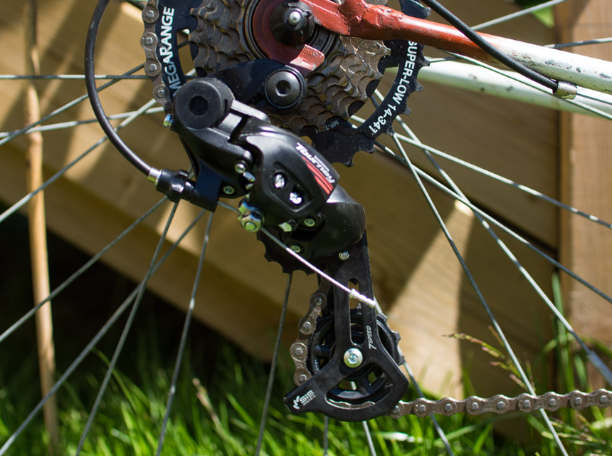 Shimano Altus vs Tourney: Which Groupset Should You Go With? (2023)